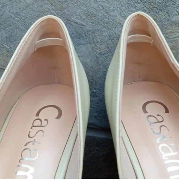 NWOT Castamere Cream Women's Heels Cottagecore feminine,8 Heel height 2 3/4 - Picture 5 of 5